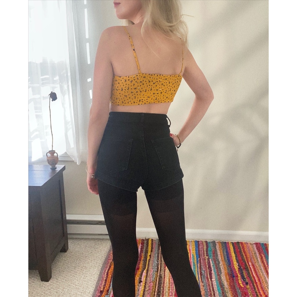 Forever 21 Curvy High-Waisted Short-Shorts (4)